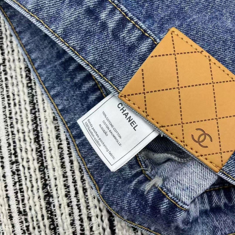 Ch**el jeans